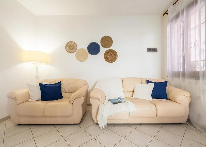 Vakantiehuis Casa Polina - Indipendente Con Giardino A 15 Minuti Dal Mare *