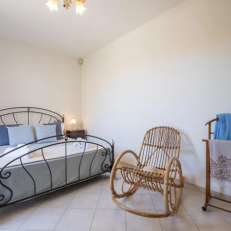 Casa Polina - Indipendente Con Giardino A 15 Minuti Dal Mare *