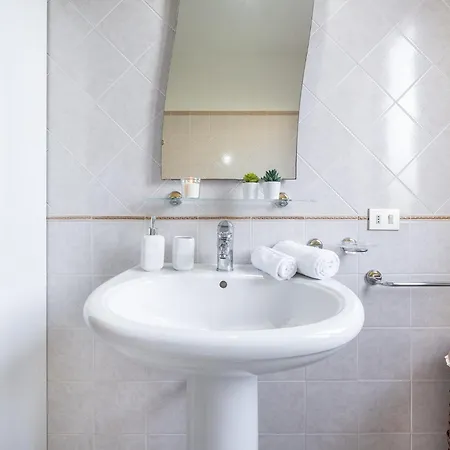 Casa Polina - Indipendente Con Giardino A 15 Minuti Dal Mare Casa de Férias